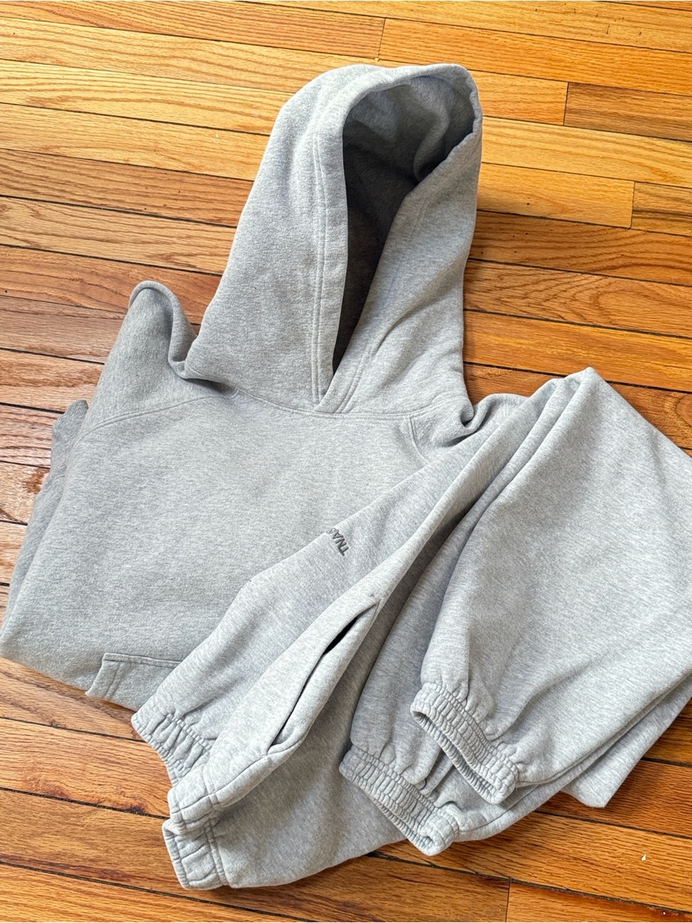 Aritzia TNA mega sweatfleece hoodie and sweatpants set
